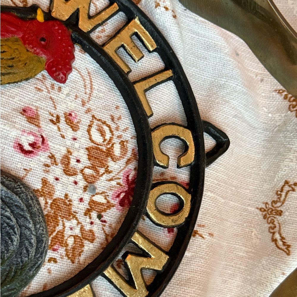 Colorful Rooster Cast iron Welcome Sign - Picture 6 of 7